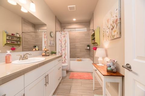 Tiny photo for 1636 NE Hudspeth Road, Prineville, OR 97754 (MLS # 220217733)