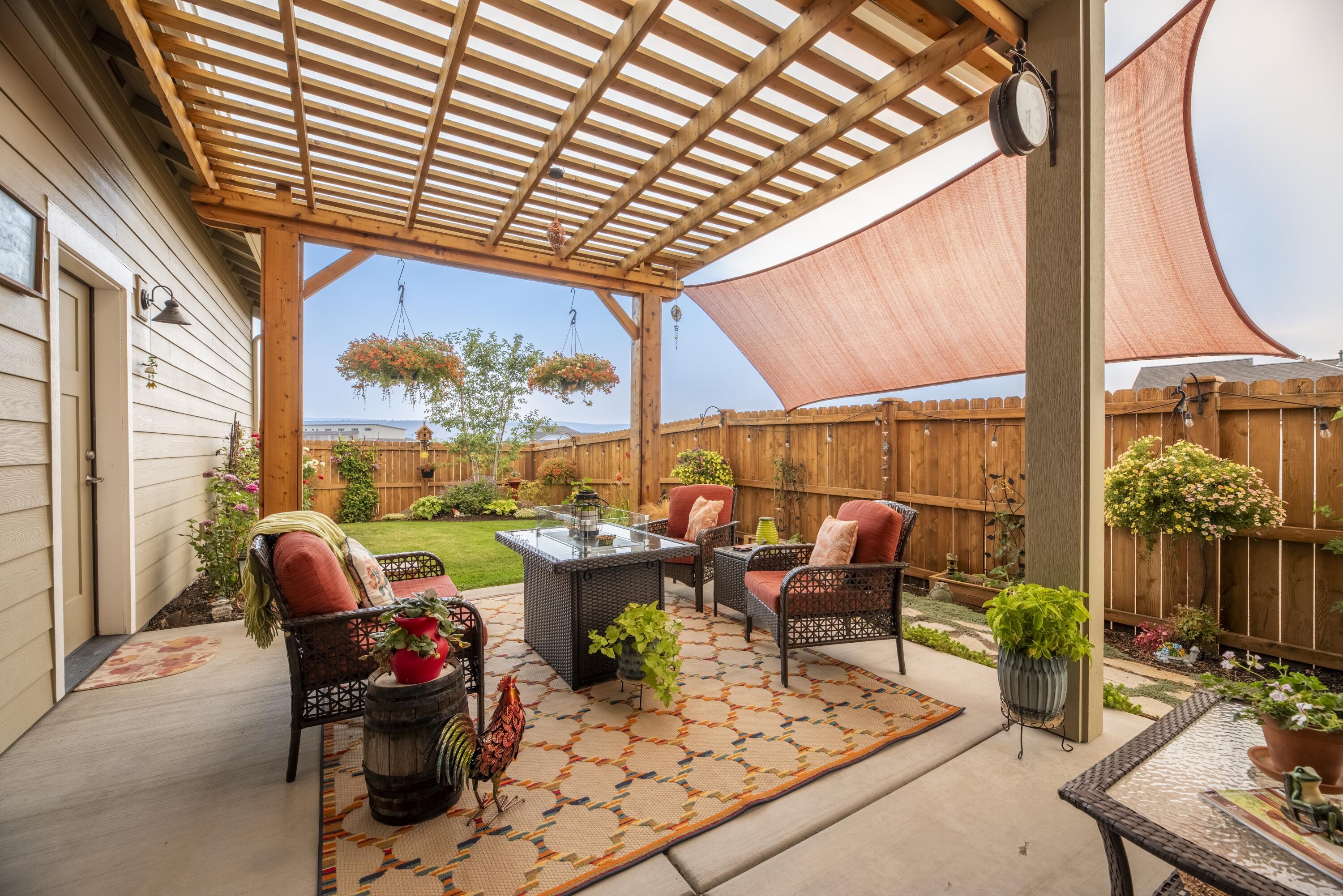 1636 NE Hudspeth Road