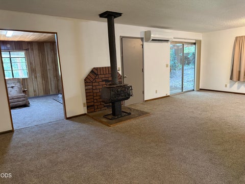 Tiny photo for 461 Fir Drive, Cave Junction, OR 97523 (MLS # 220226761)