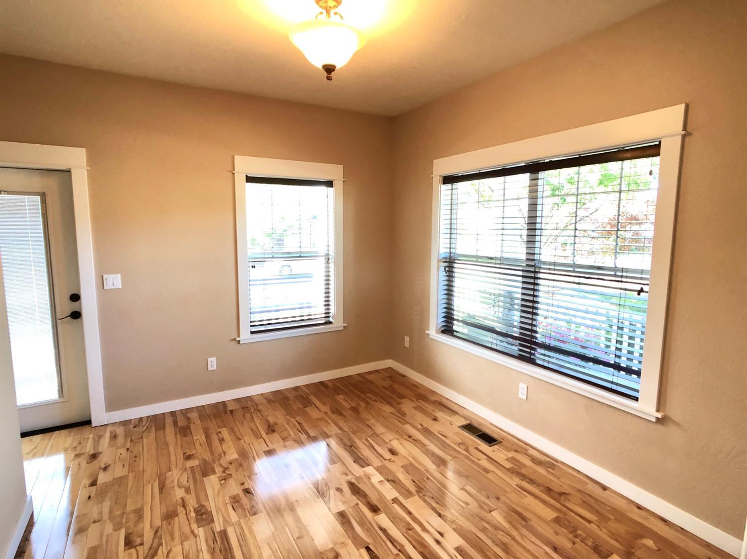 Kamerin Springs - Residential