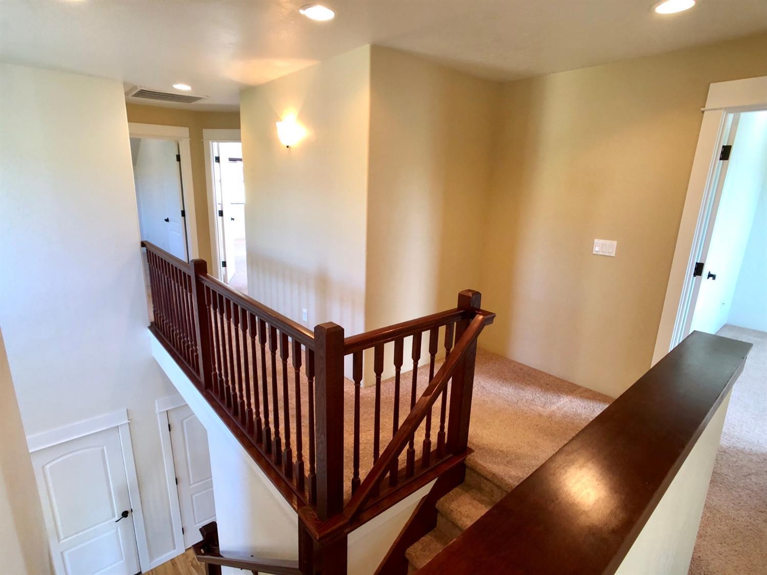 Kamerin Springs - Residential