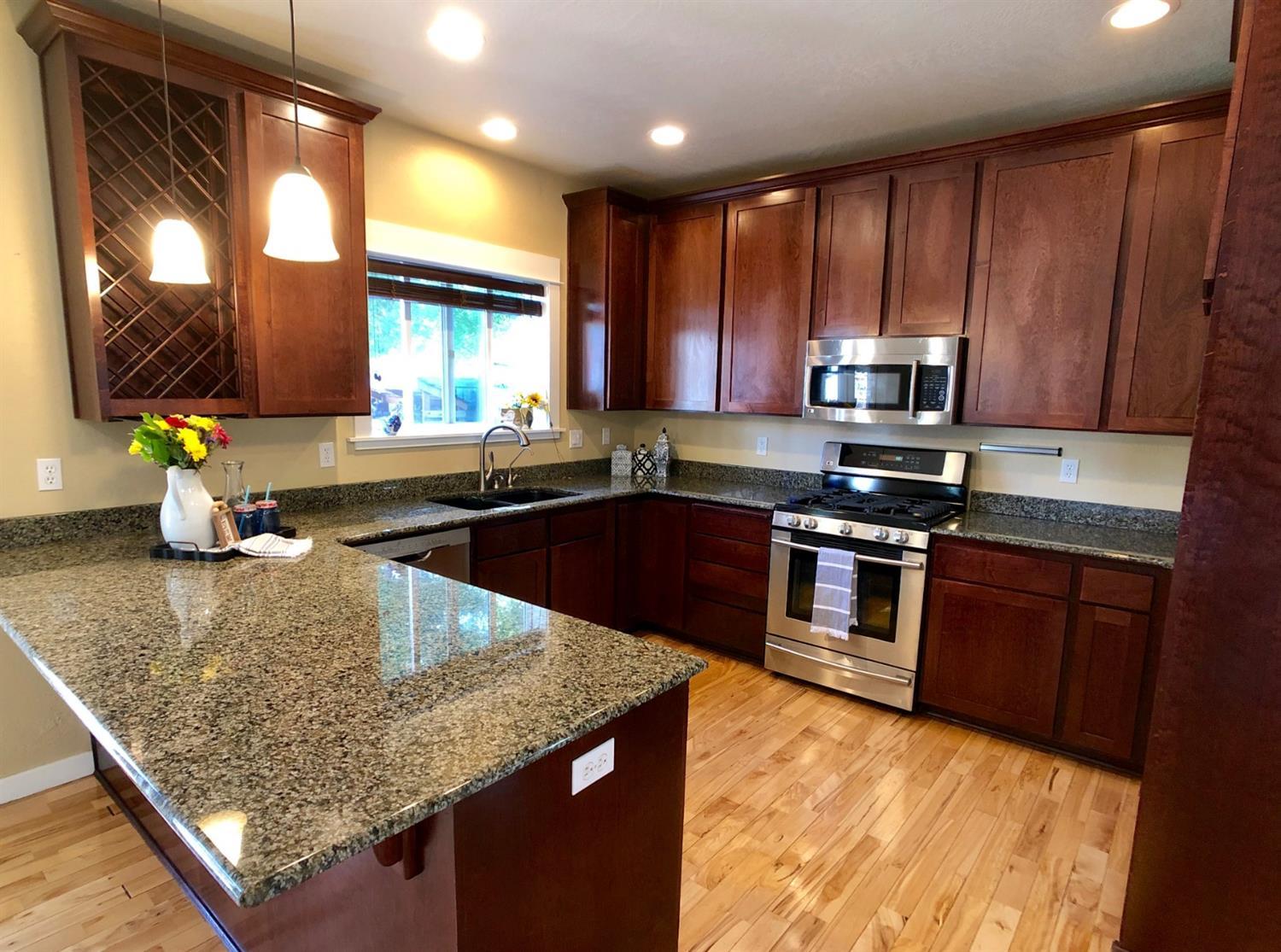 Kamerin Springs - Residential
