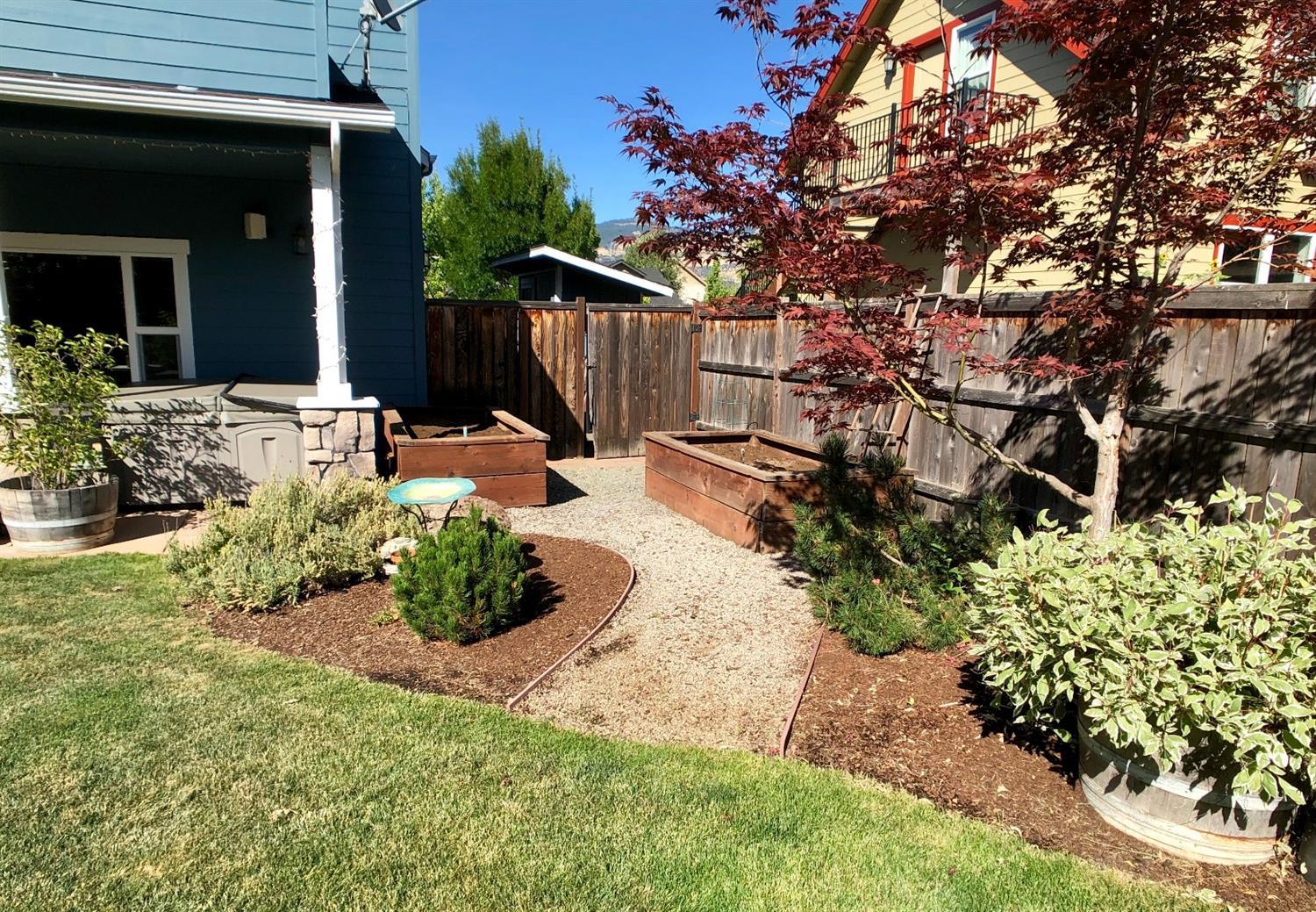 Kamerin Springs - Residential