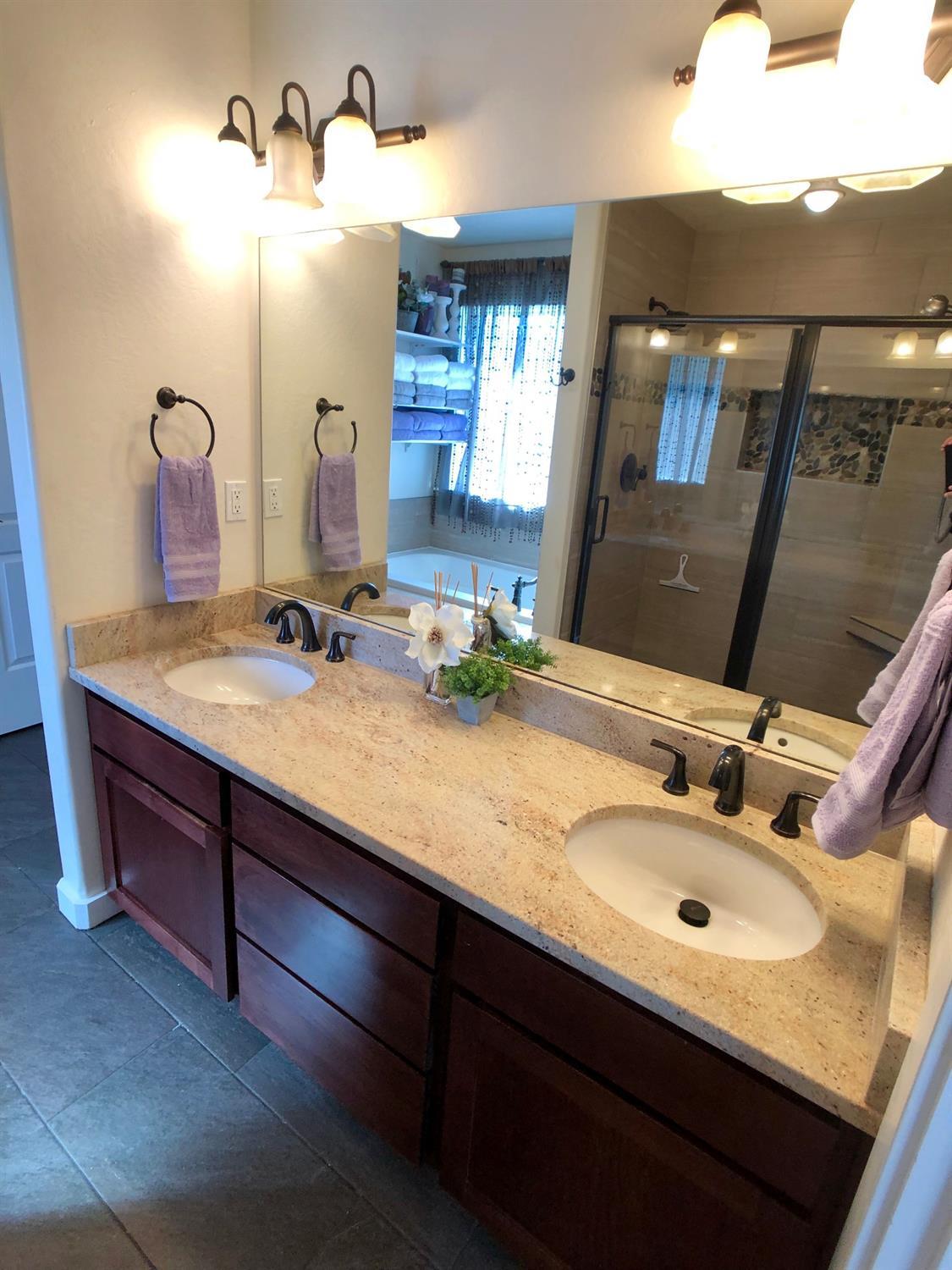 Kamerin Springs - Residential