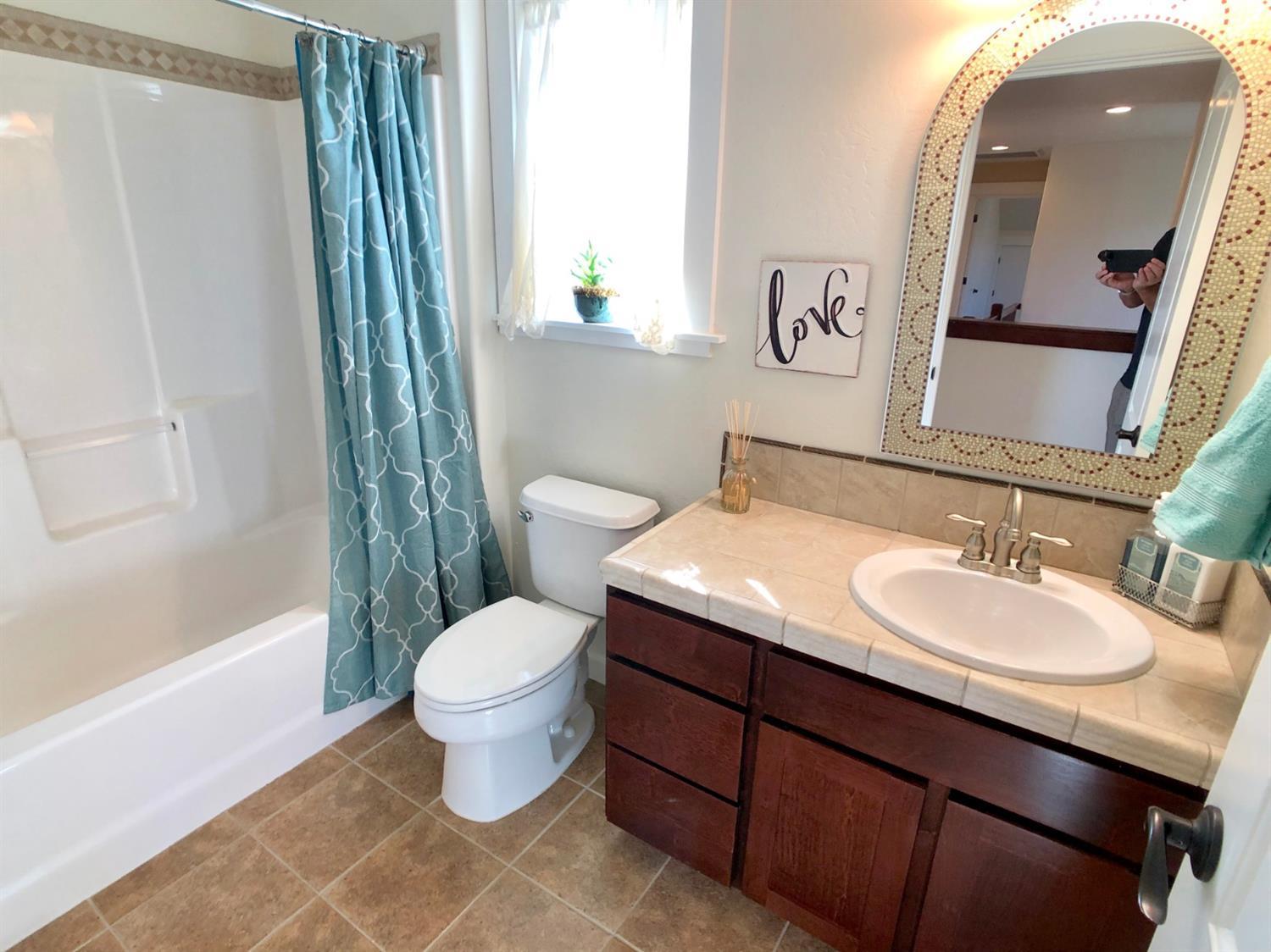 Kamerin Springs - Residential