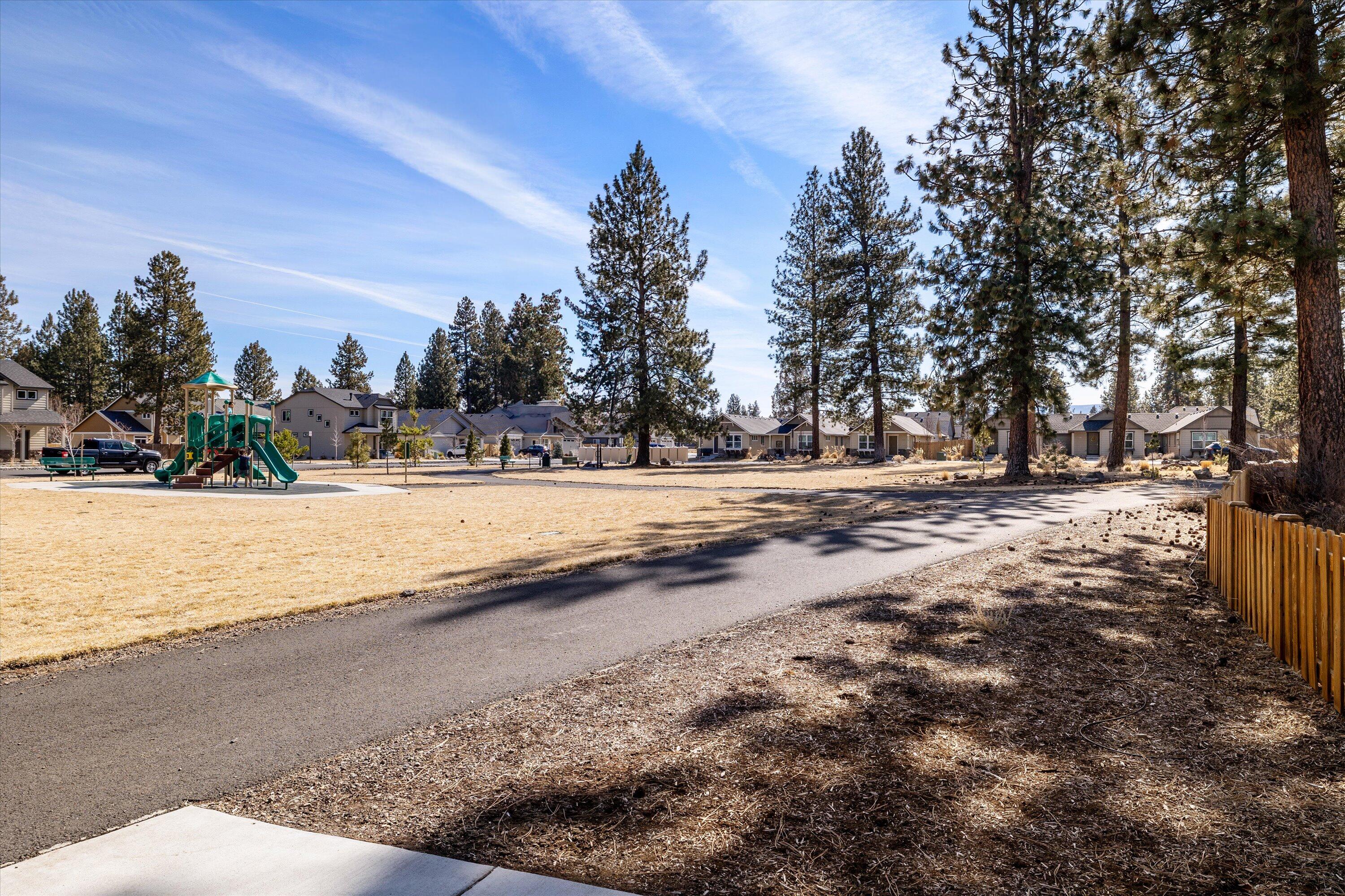 Mckenzie Meadow Vill - Residential