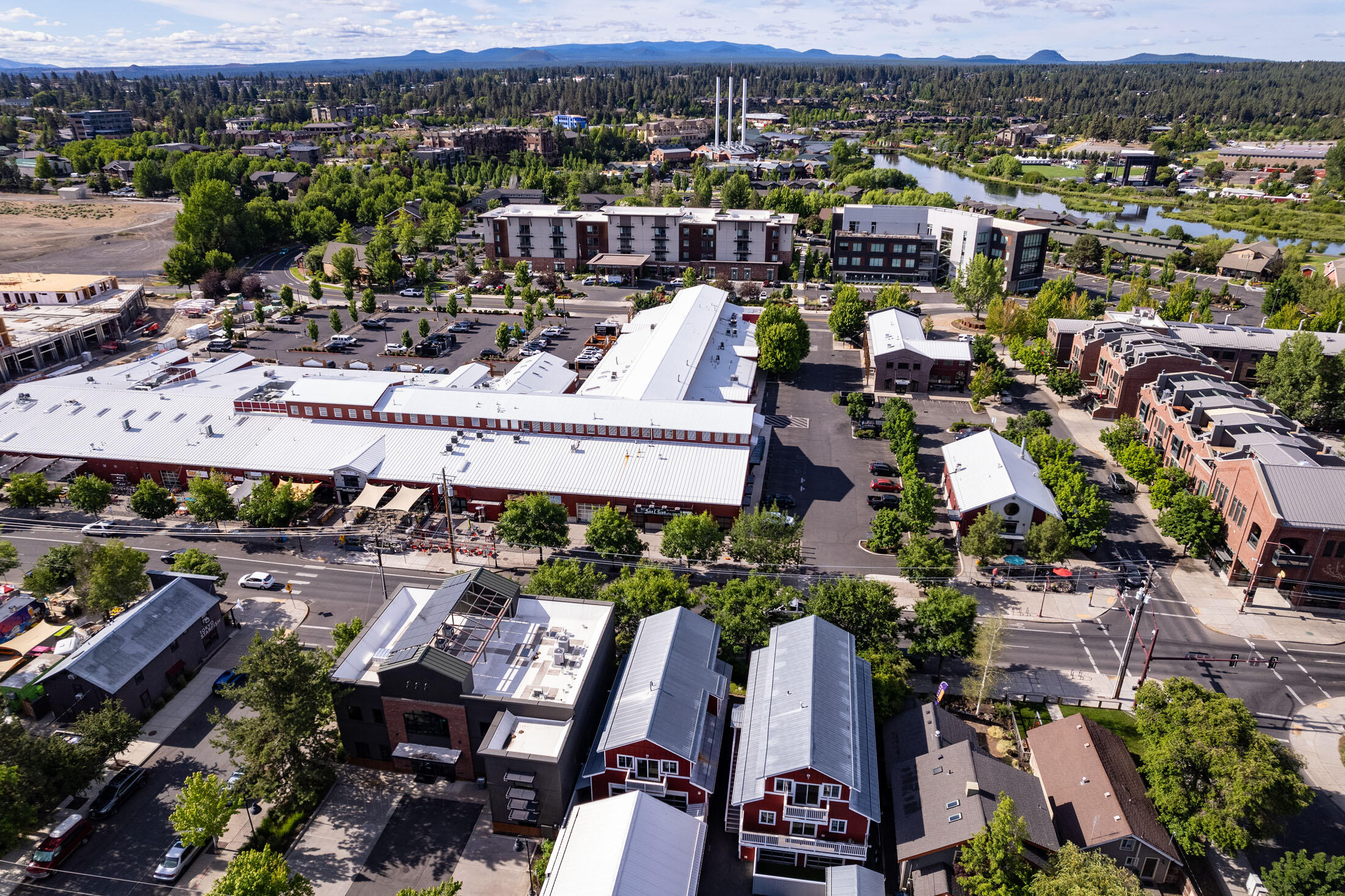 Deschutes - Commercial Sale