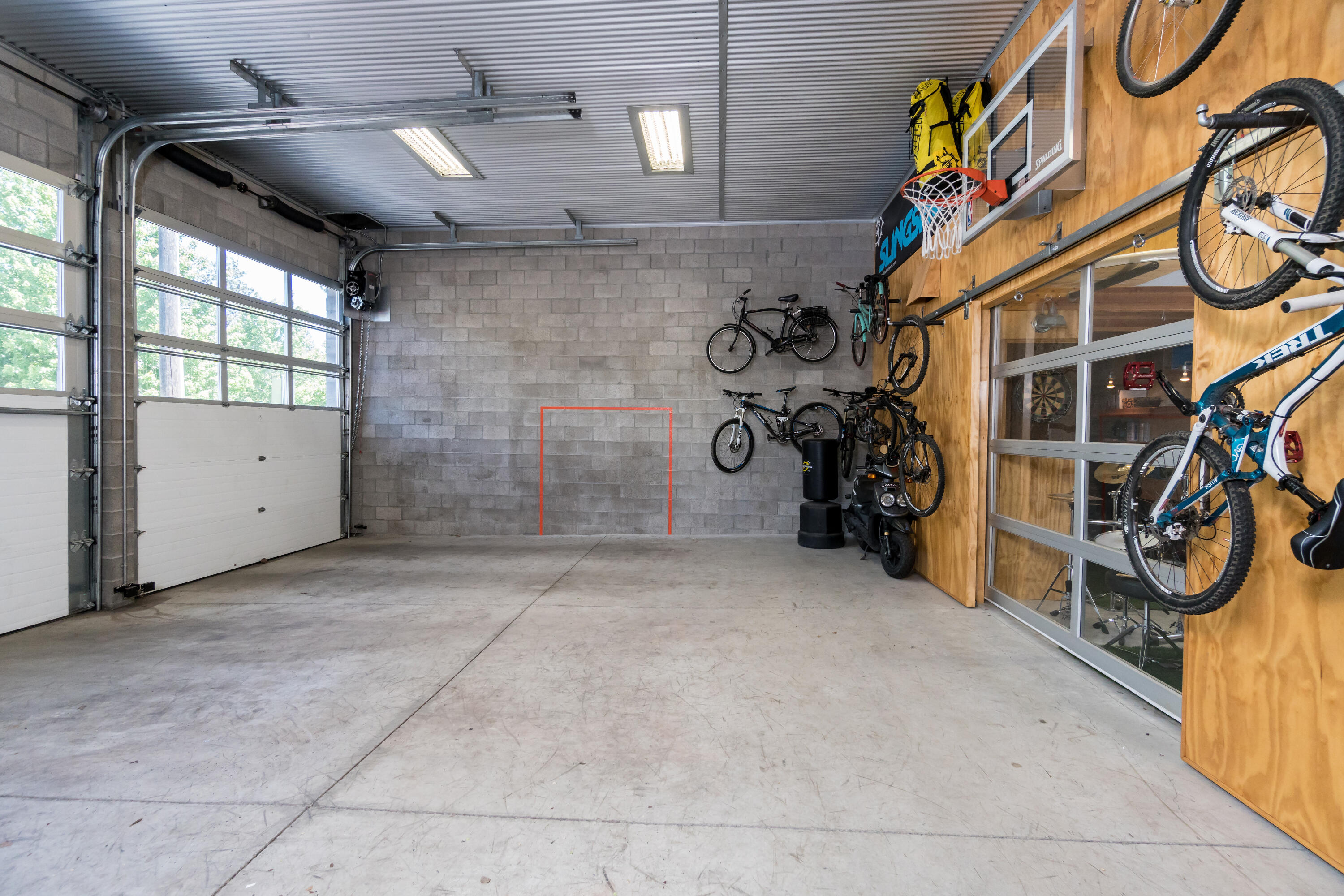 Deschutes - Commercial Sale