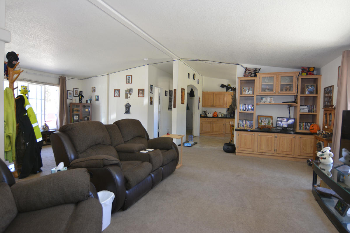 Split Rail Ranchos - Residential