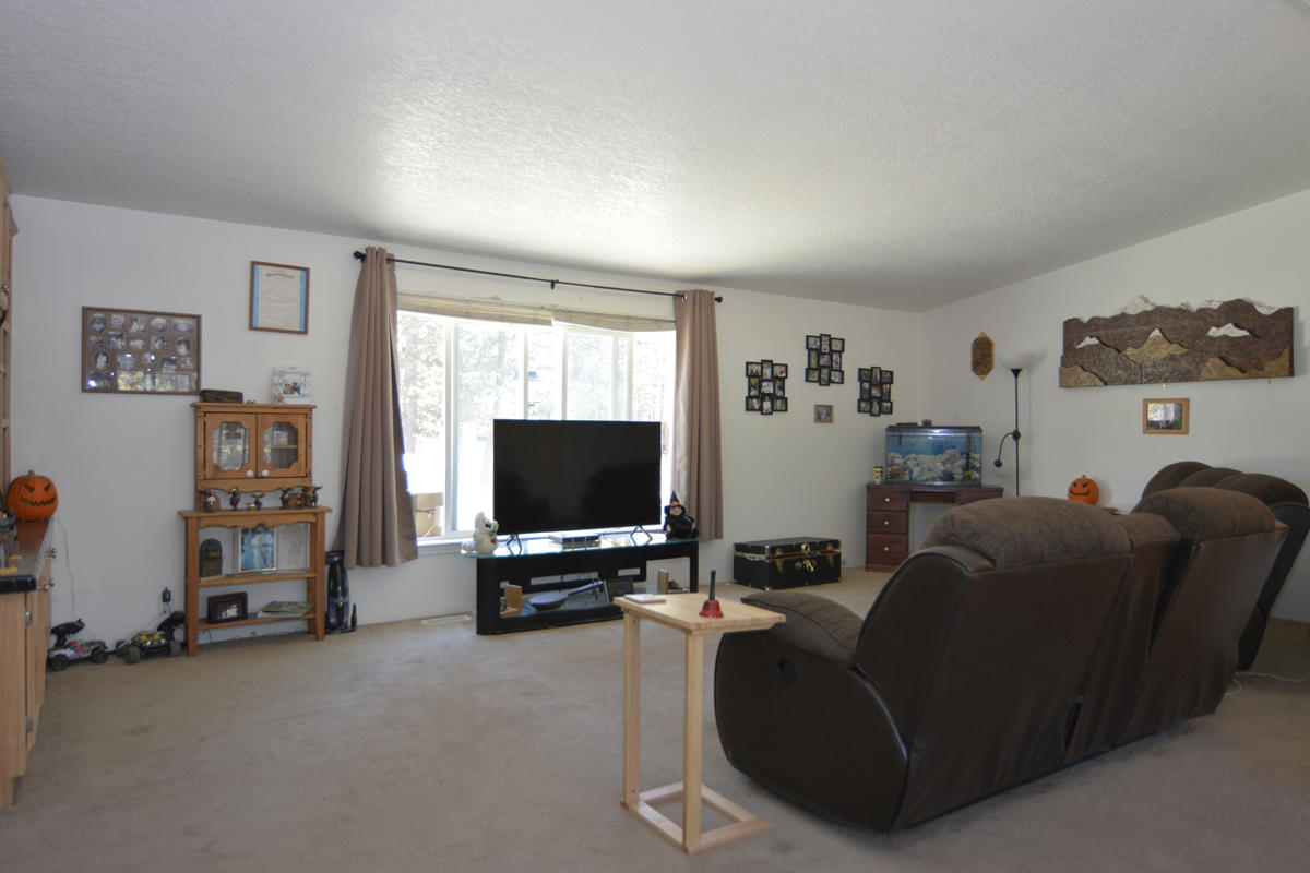 Split Rail Ranchos - Residential