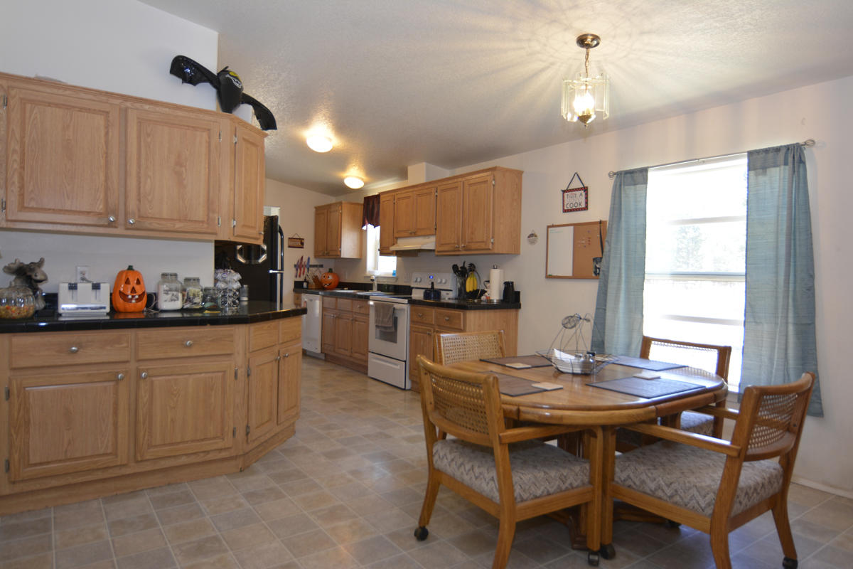 Split Rail Ranchos - Residential