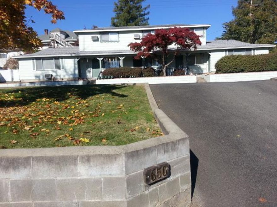 Investment ALERT! This 5 plex is a great money maker that you would not want to pass by. These units are well built with updated: appliances, carpet, paint, and very clean. Off street parking and conveniently located to downtown. Good tenant rental history. This property will pay for itself don't miss out on this investment opportunity. All information deemed accurate but not guaranteed and subject to change at any time.