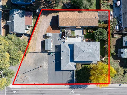 Tiny photo for 1721 Homedale Road, Klamath Falls, OR 97603 (MLS # 220211002)
