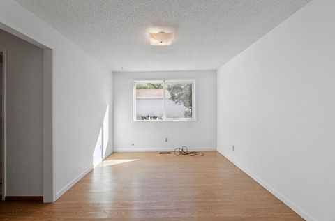 Tiny photo for 1721 Homedale Road, Klamath Falls, OR 97603 (MLS # 220211002)