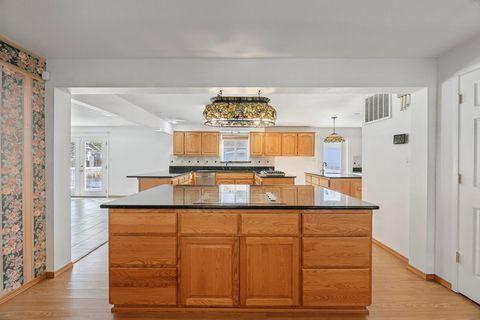 Tiny photo for 1721 Homedale Road, Klamath Falls, OR 97603 (MLS # 220211002)