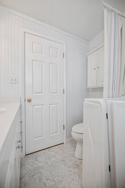 Tiny photo for 1721 Homedale Road, Klamath Falls, OR 97603 (MLS # 220211002)