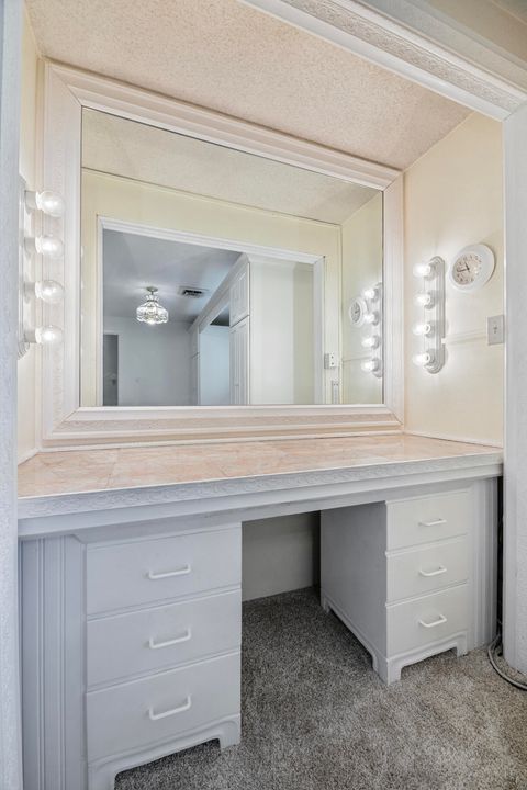 Tiny photo for 1721 Homedale Road, Klamath Falls, OR 97603 (MLS # 220211002)