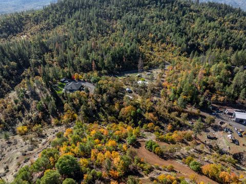 Tiny photo for 18922 Antioch Road, White City, OR 97503 (MLS # 220211421)