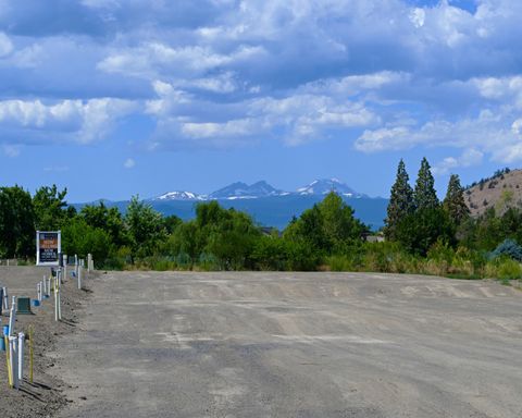 Tiny photo for 21497 OConnor Way, Bend, OR 97701 (MLS # 220220074)