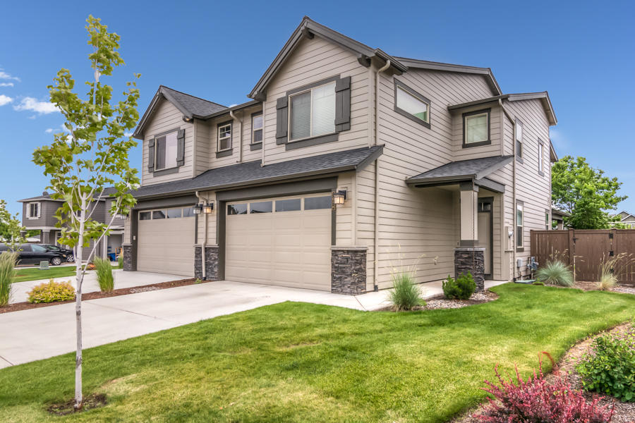 Deer Crossing - Residential