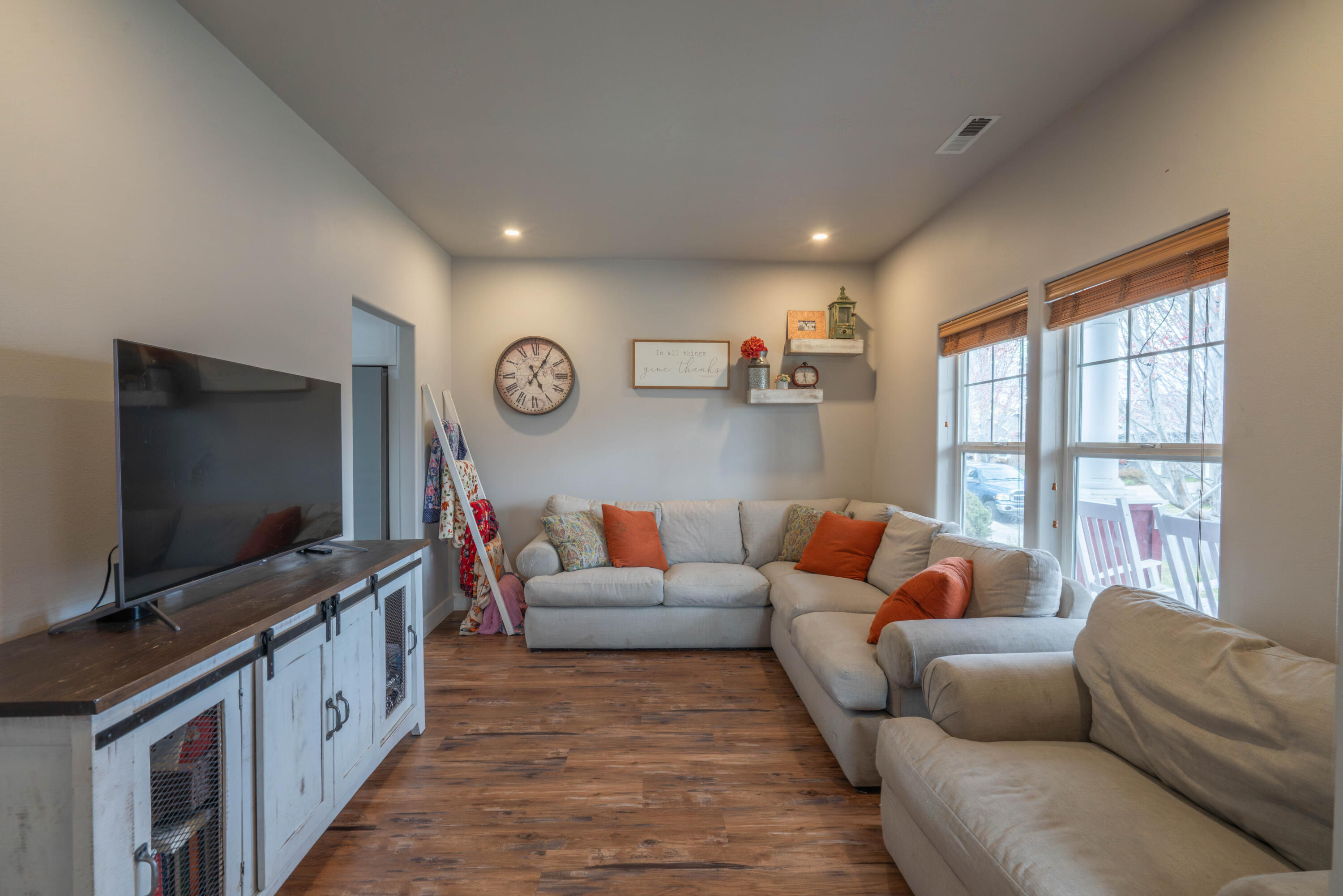 2202 NW Cedar Avenue