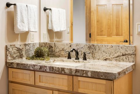 Tiny photo for 1895 Murrelet Drive, Redmond, OR 97756 (MLS # 220213870)