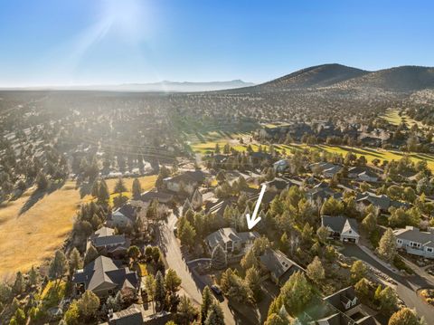 Tiny photo for 1895 Murrelet Drive, Redmond, OR 97756 (MLS # 220213870)