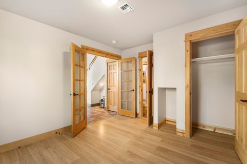 Tiny photo for 1895 Murrelet Drive, Redmond, OR 97756 (MLS # 220213870)