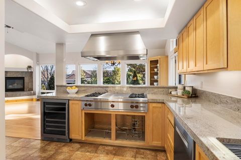 Tiny photo for 1895 Murrelet Drive, Redmond, OR 97756 (MLS # 220213870)