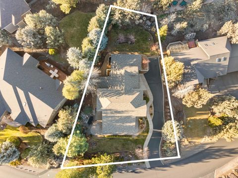 Tiny photo for 1895 Murrelet Drive, Redmond, OR 97756 (MLS # 220213870)