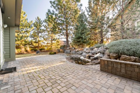 Tiny photo for 1895 Murrelet Drive, Redmond, OR 97756 (MLS # 220213870)