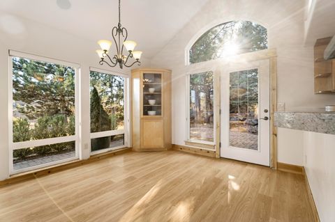 Tiny photo for 1895 Murrelet Drive, Redmond, OR 97756 (MLS # 220213870)