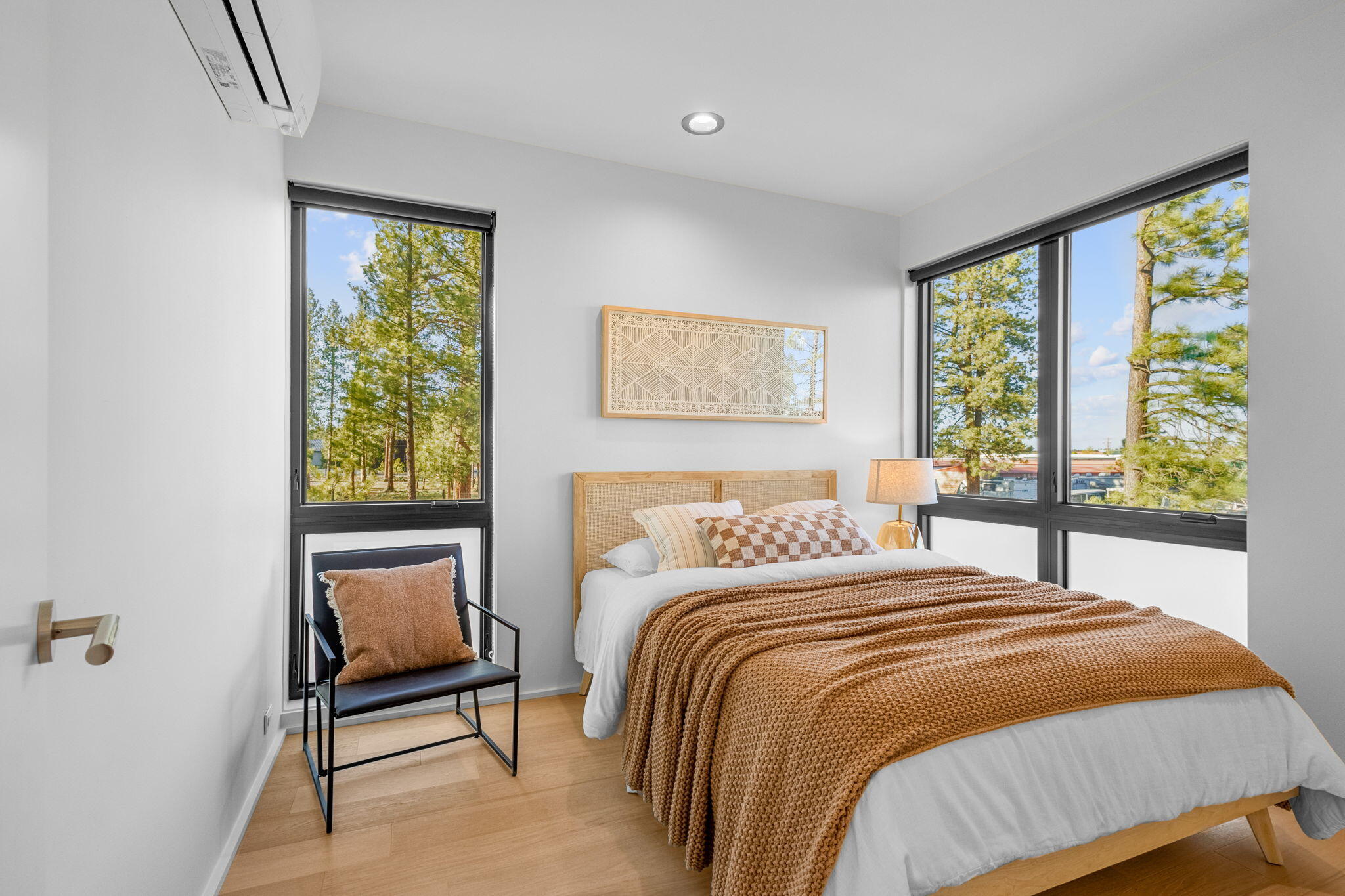 Sisters Woodlands - Residential