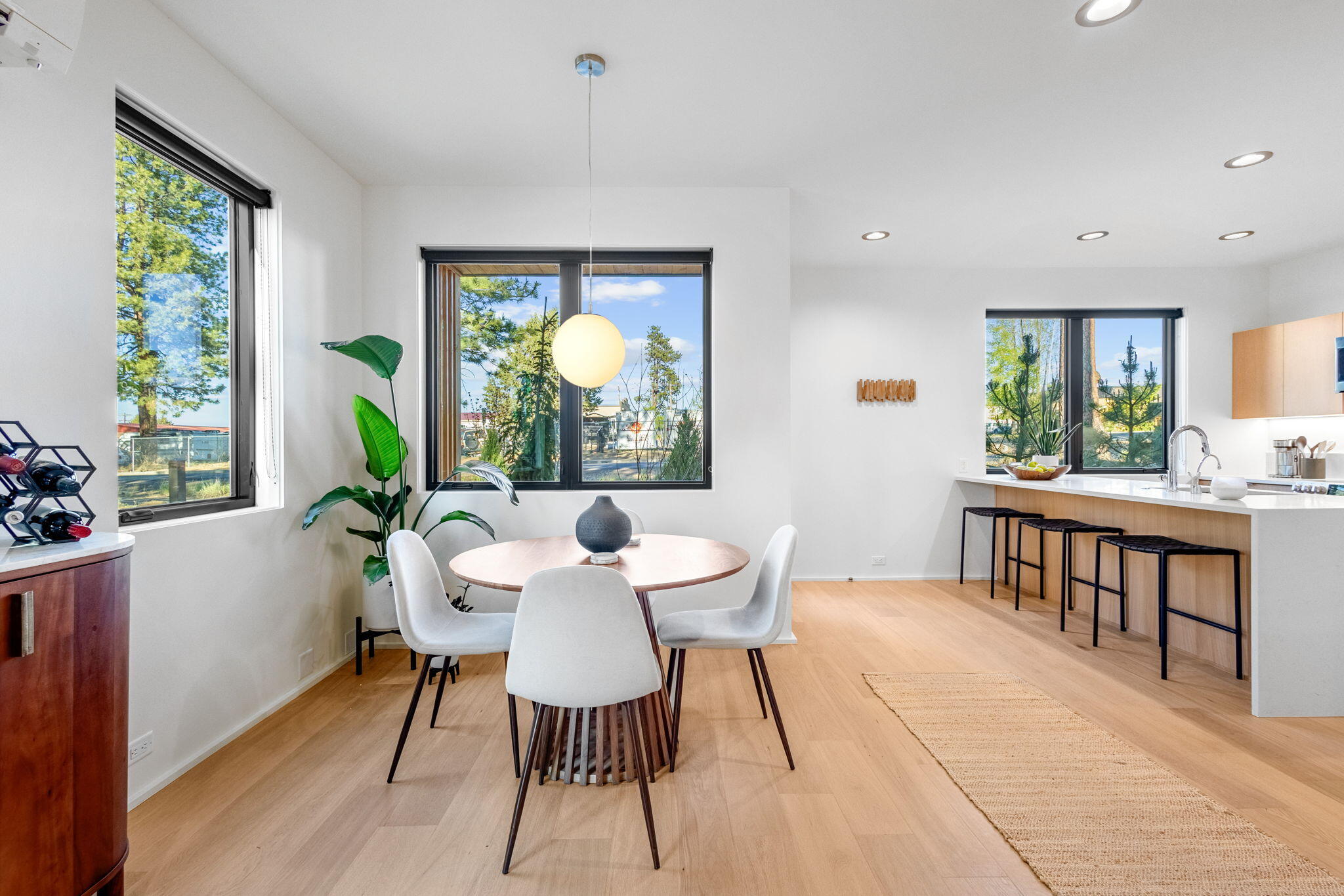 Sisters Woodlands - Residential