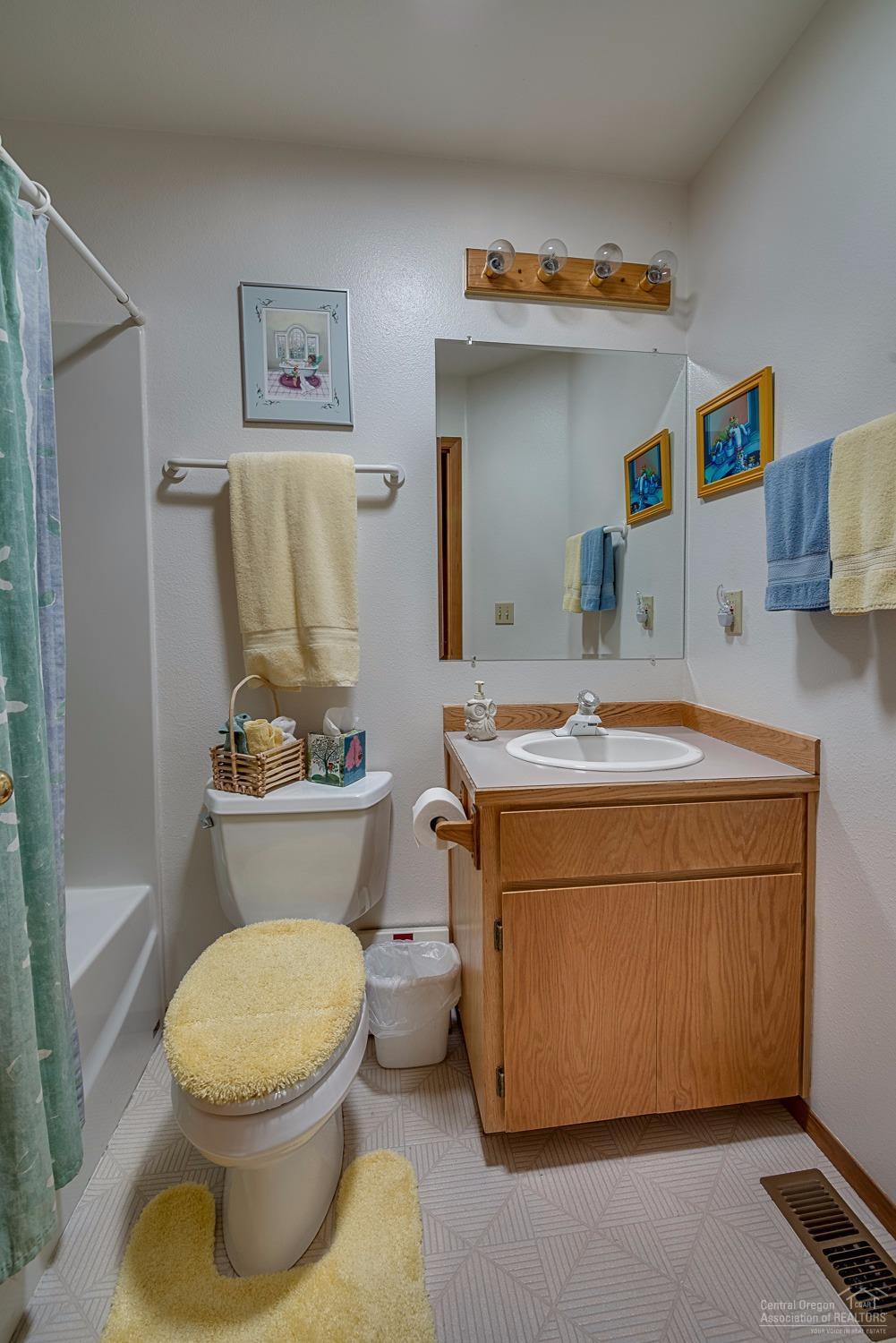 Deer Pointe Village - Residential