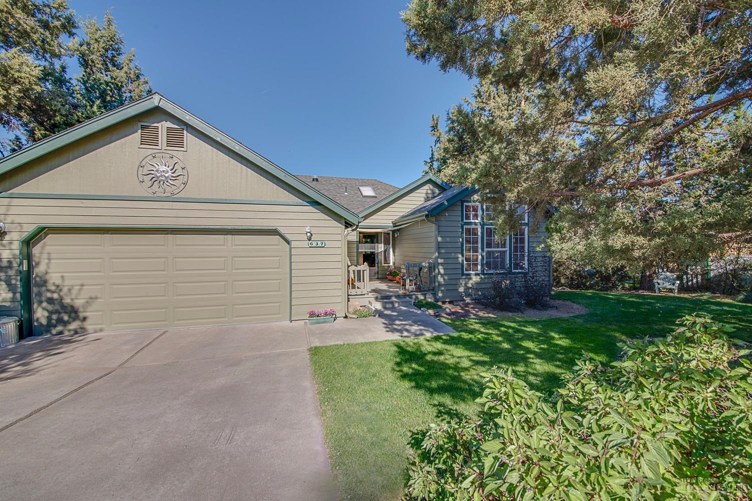 Deer Pointe Village - Residential