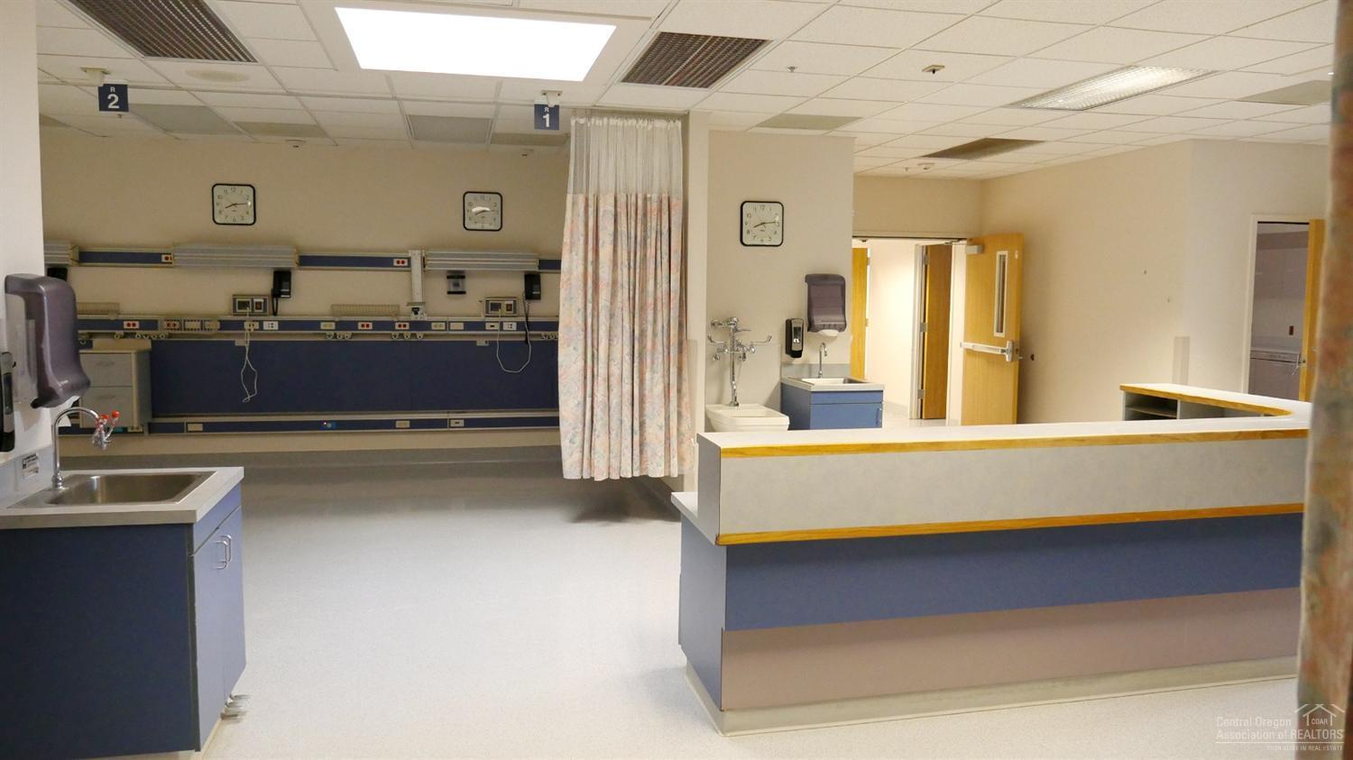 Pioneer Heights - Commercial Sale