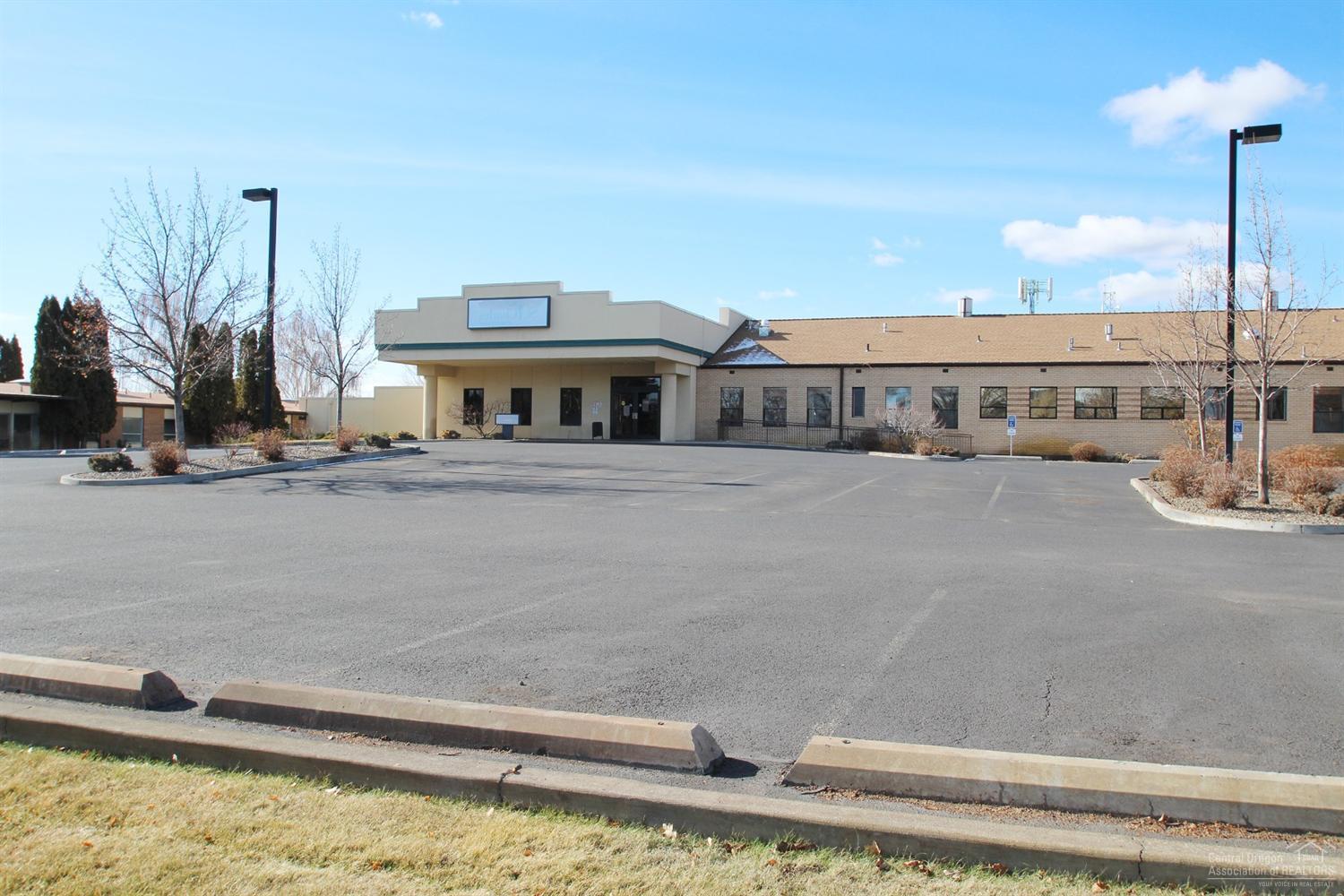 Pioneer Heights - Commercial Sale