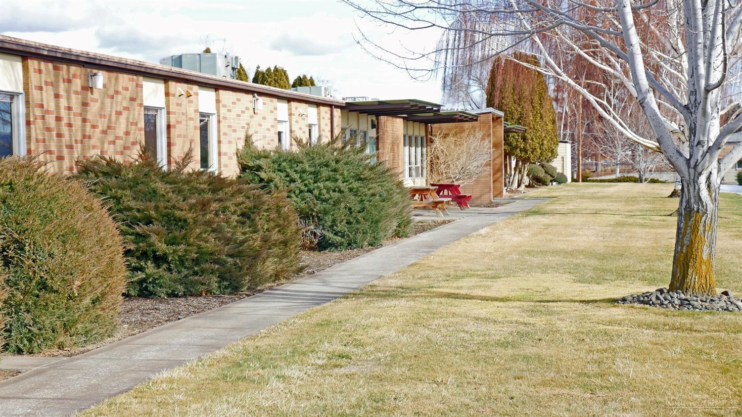 Pioneer Heights - Commercial Sale