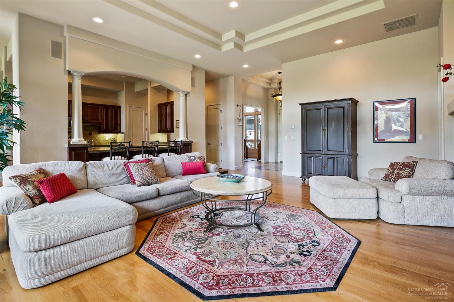 Broken Top - Residential