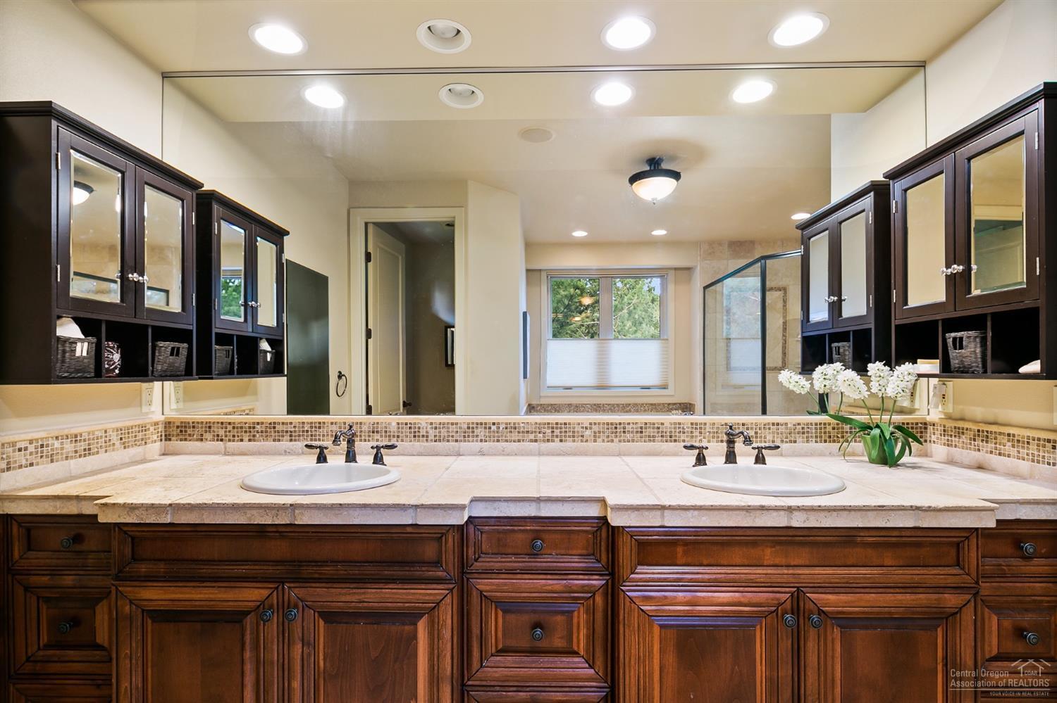 Broken Top - Residential