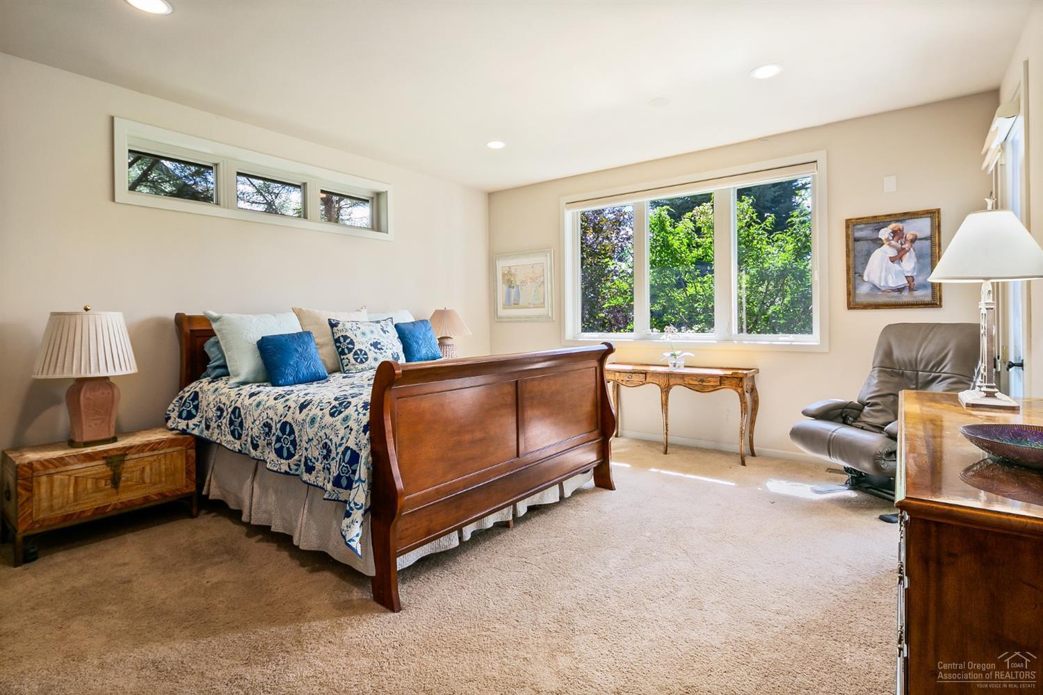 Broken Top - Residential