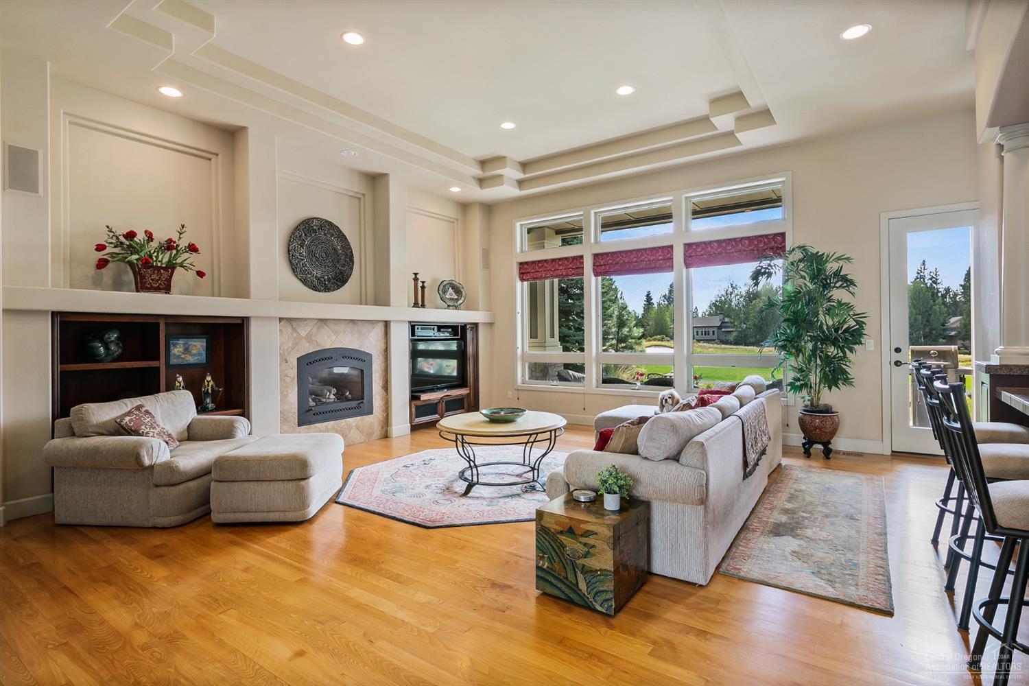 Broken Top - Residential