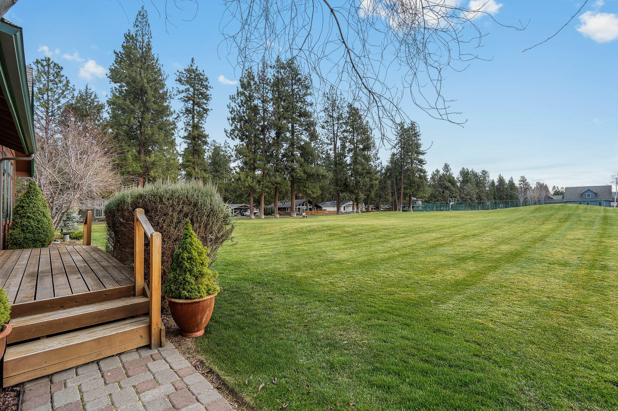 Pine Meadow Vill - Residential