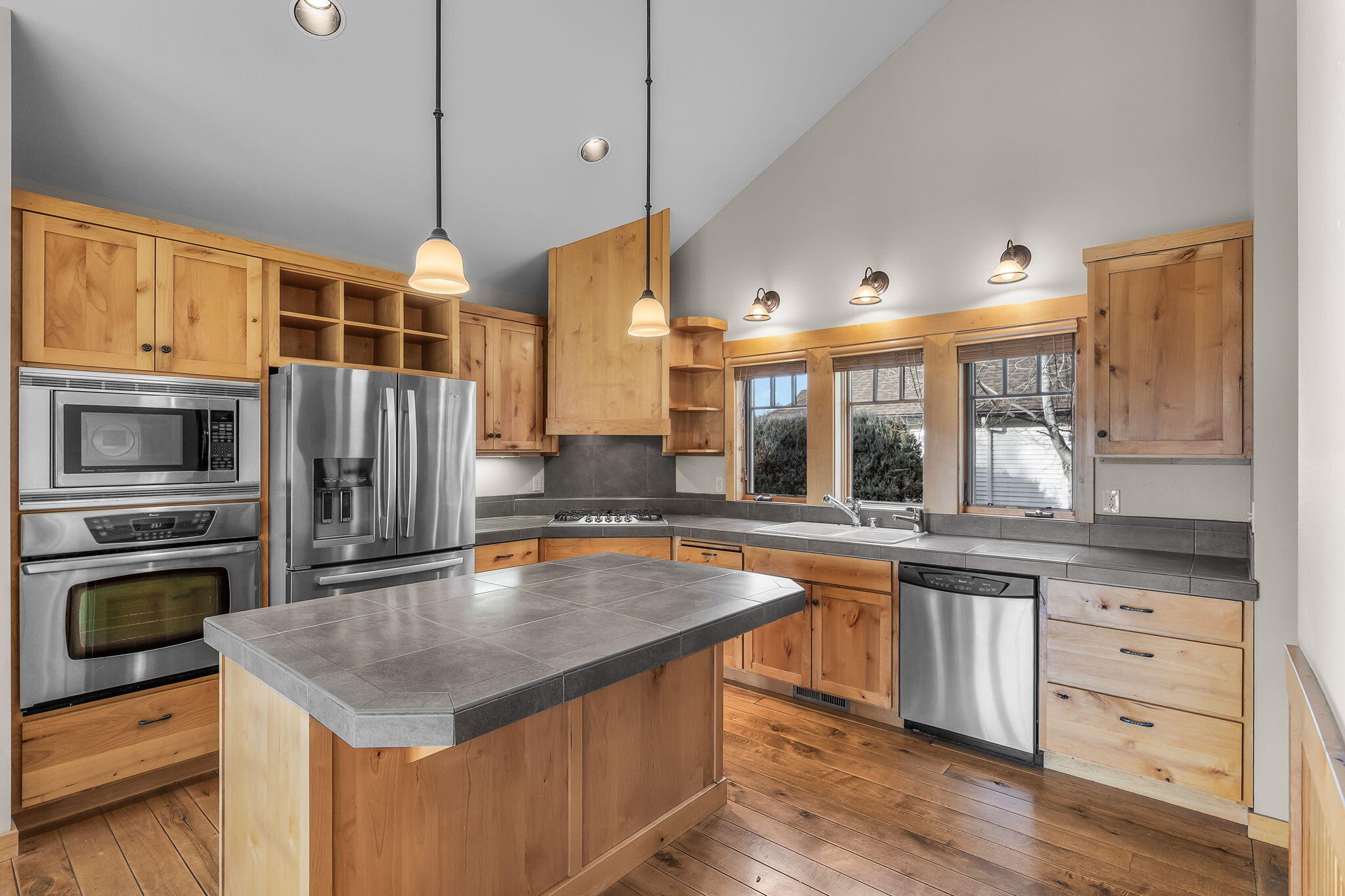 Pine Meadow Vill - Residential