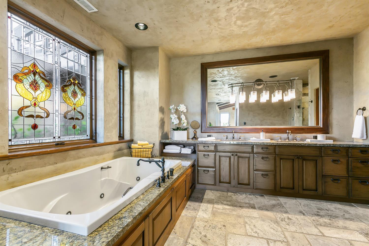 Deschutes River Ranc - Residential