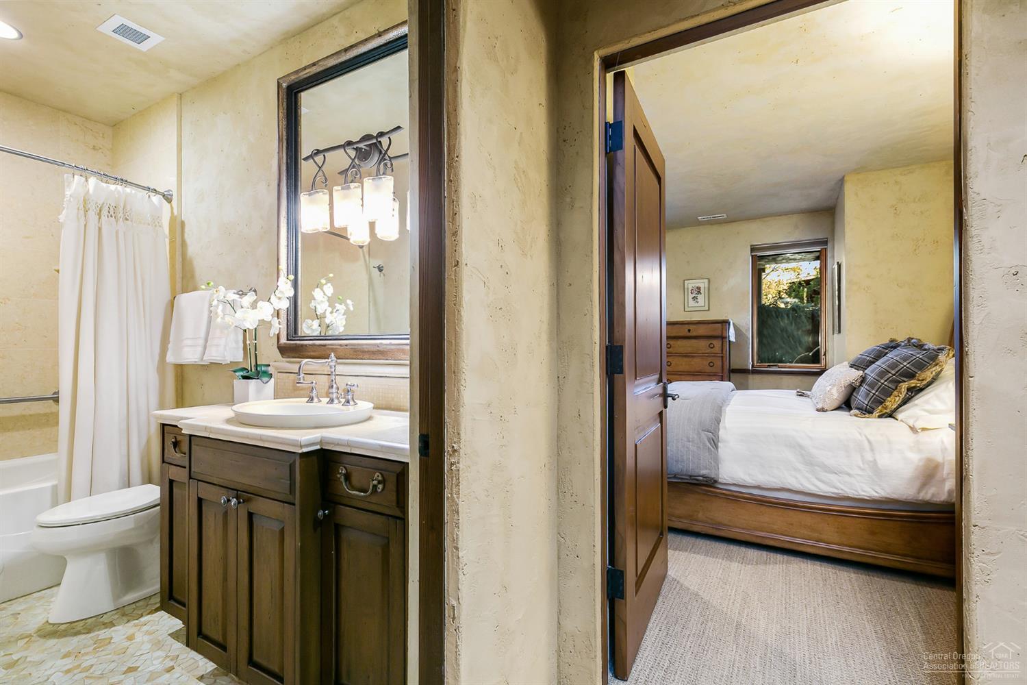 Deschutes River Ranc - Residential