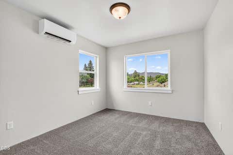 Tiny photo for 953 Honey Bee Street, Medford, OR 97501 (MLS # 220226804)