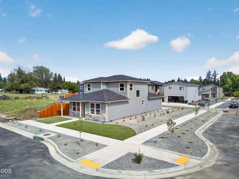 Tiny photo for 953 Honey Bee Street, Medford, OR 97501 (MLS # 220226804)