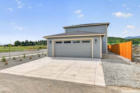 Tiny photo for 953 Honey Bee Street, Medford, OR 97501 (MLS # 220226804)